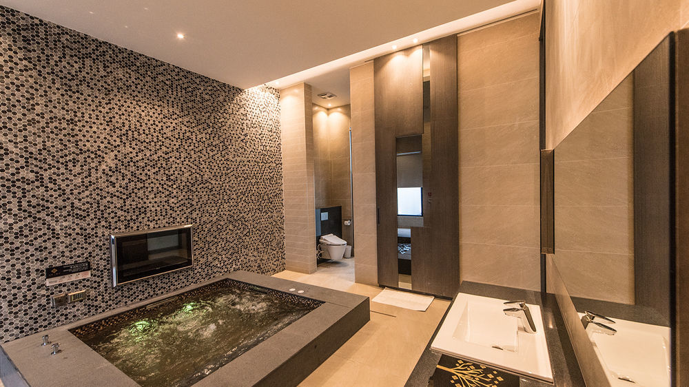 Voga Motel Taichung Extérieur photo