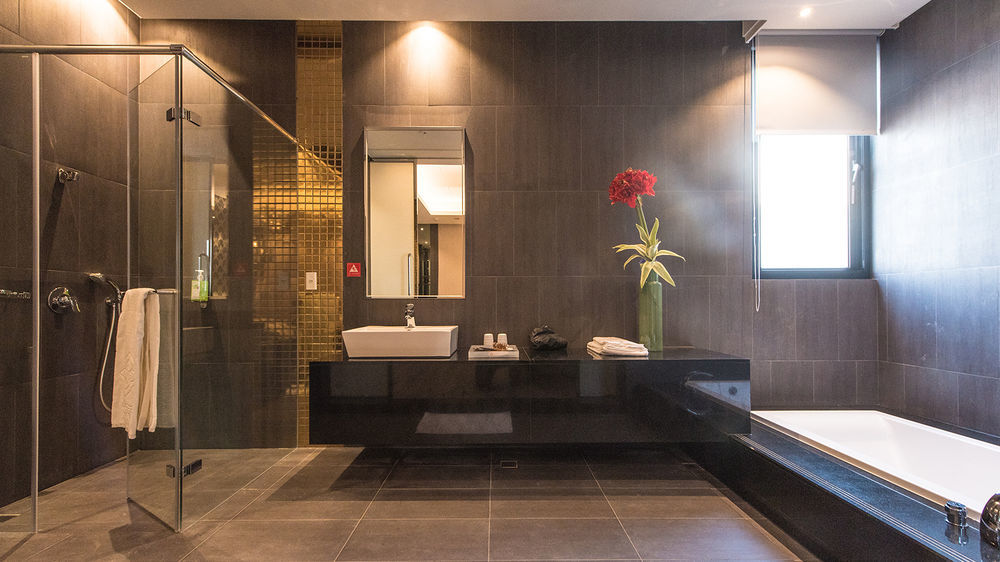 Voga Motel Taichung Extérieur photo