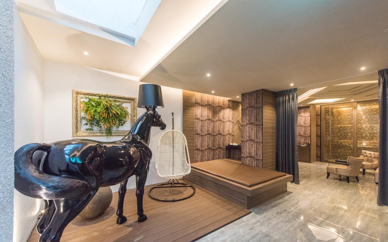 Voga Motel Taichung Extérieur photo